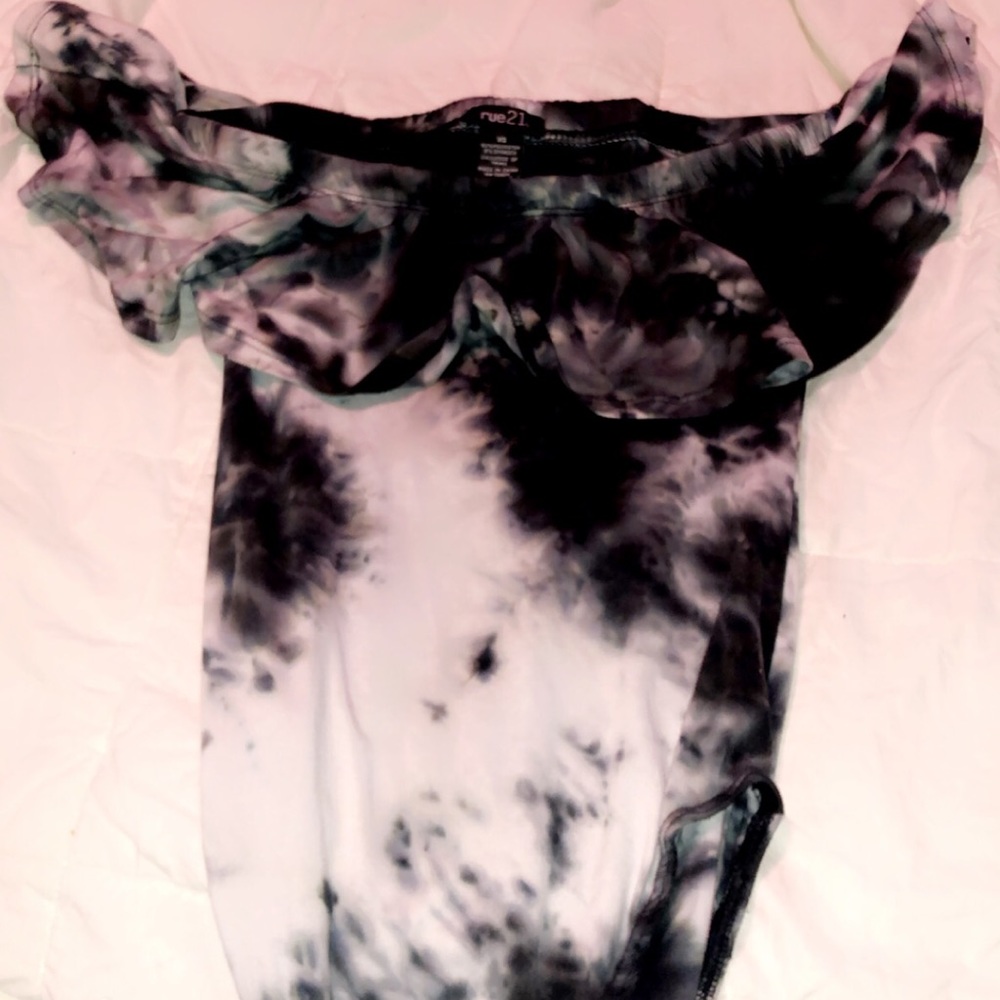 Rue21 Bodysuit - Sz. EXTRA SMALL